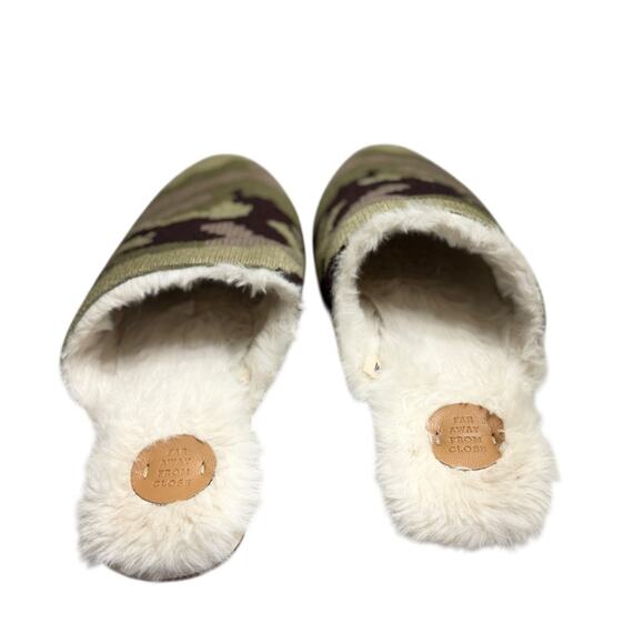 Anthropologie Far Away From Close Women’s Preston Camo Slippers Sz M/L Faux Fur - Picture 6 of 10